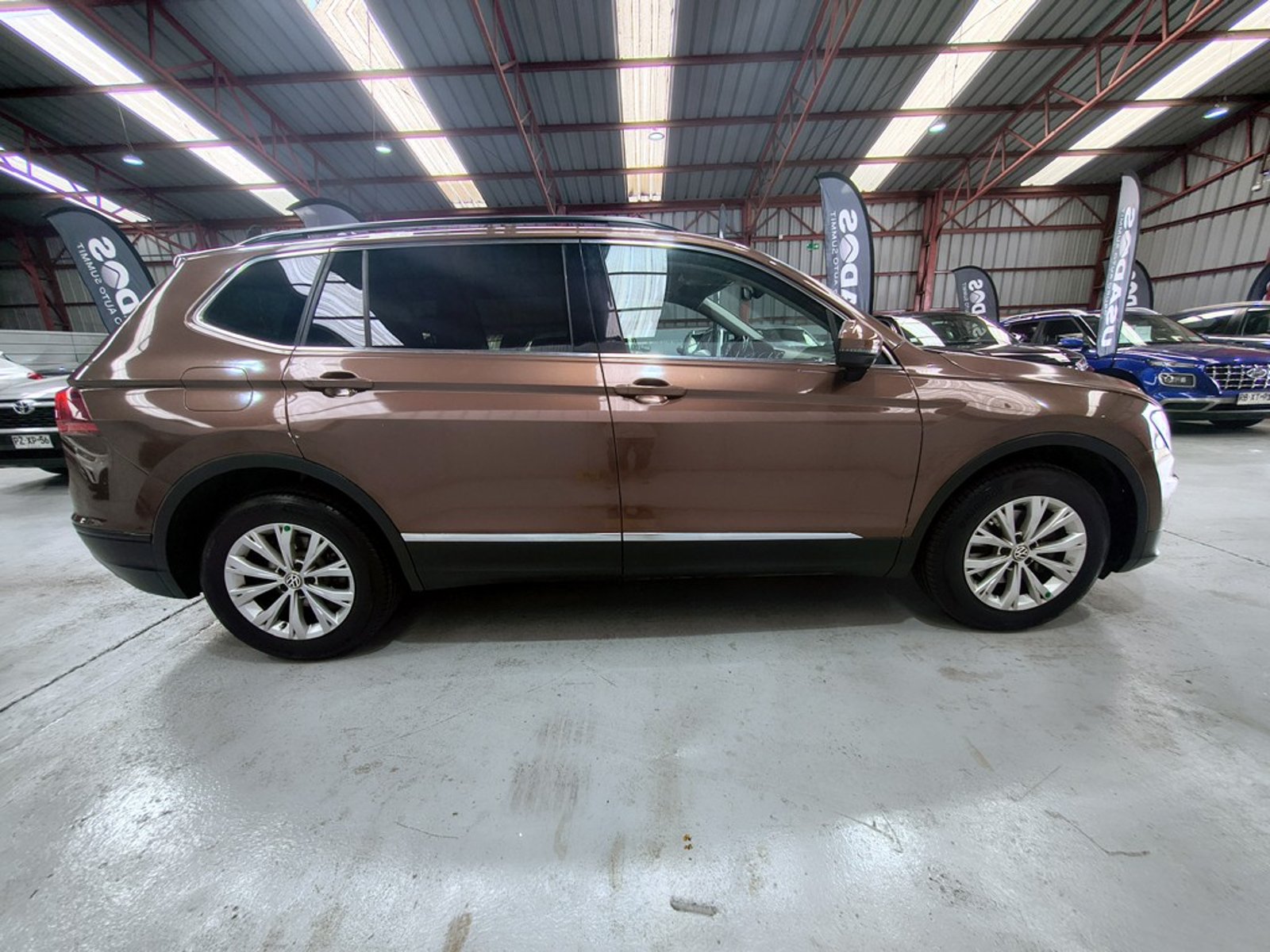 Volkswagen TIGUAN 1.4 TSI TRENDLINE 2018 - Foto 5 de 20