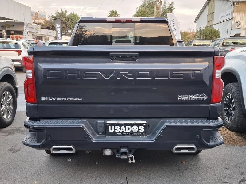 Chevrolet SILVERADO 3.0 CC HC AT 4X4 2024 - Imagen 8 de 20