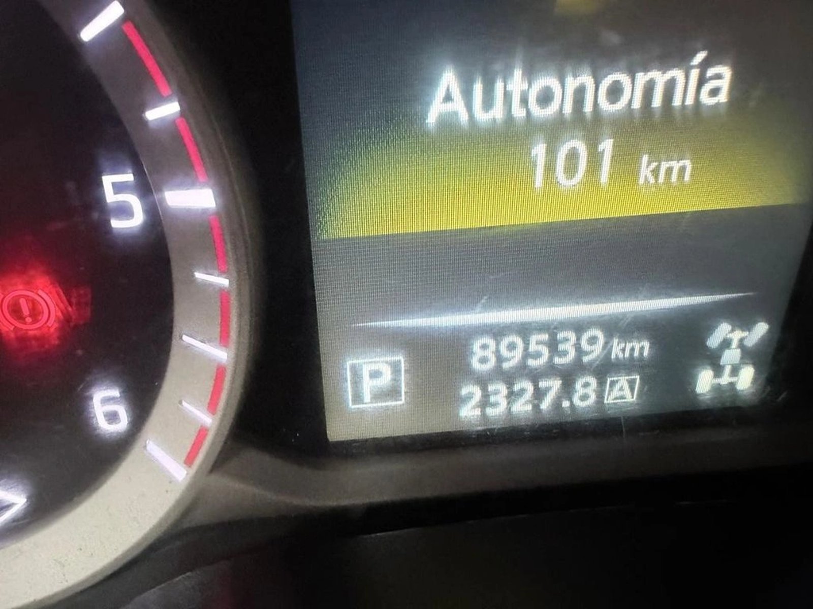 NISSAN NP300 2.3 XGEAR DIESEL 4WD DOB.CAB. AT 4P 2019 - Imagen 12 de 14