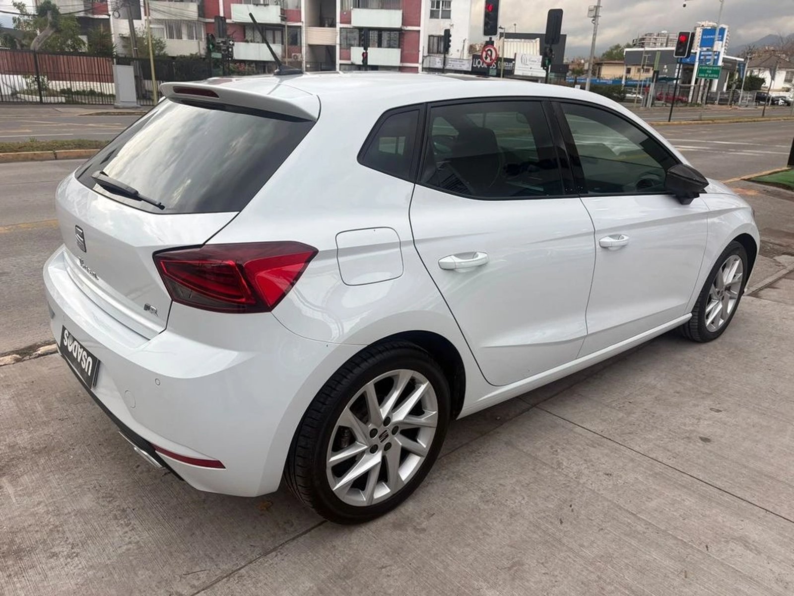 SEAT IBIZA 1.0 FR AT 2026 - Foto 3 de 12