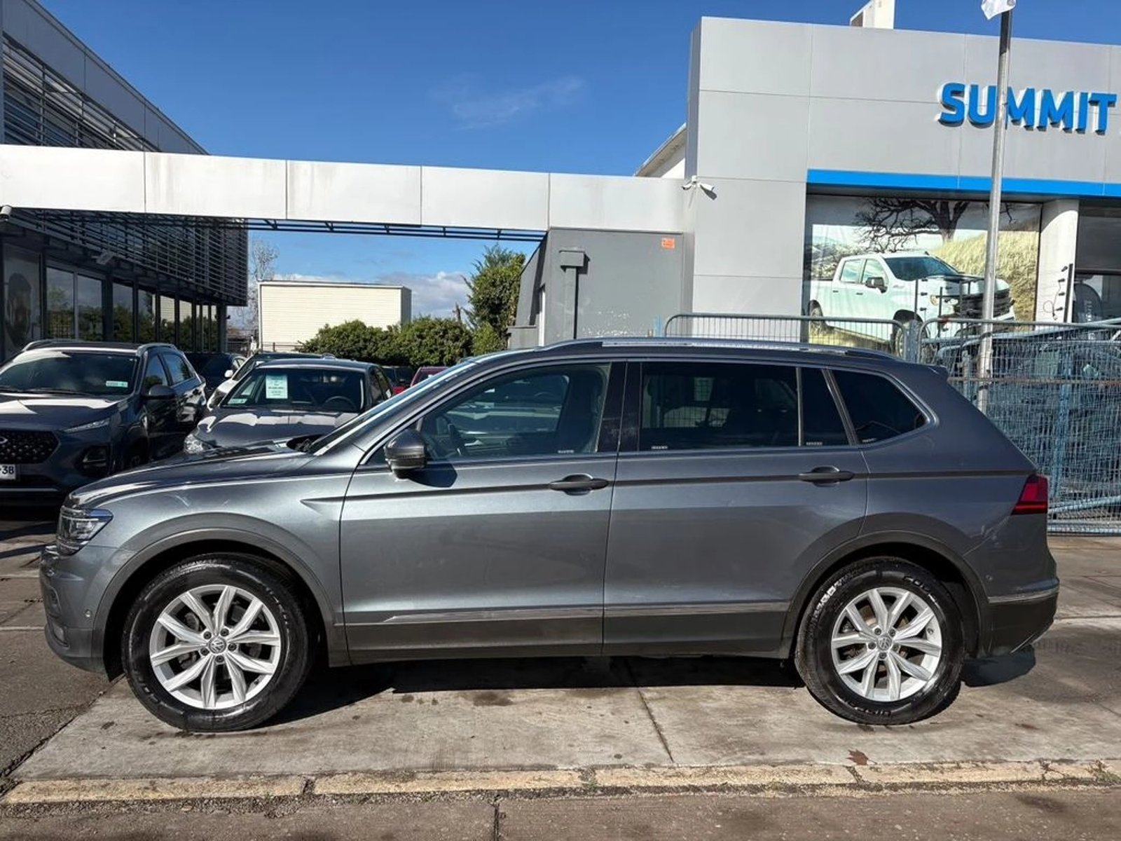 Volkswagen TIGUAN 2.0 TDI COMFORTLINE 4M 5P AT 4X4 DIESEL 2019 - Foto 4 de 13