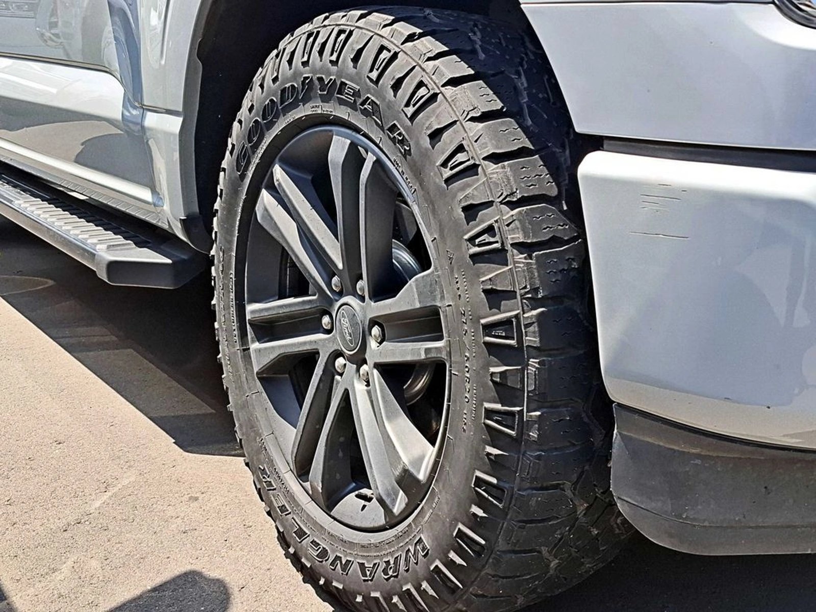 Ford F-150 5.0 LARIAT SPORT 4X4 AT 4P 2024 - Foto 4 de 14
