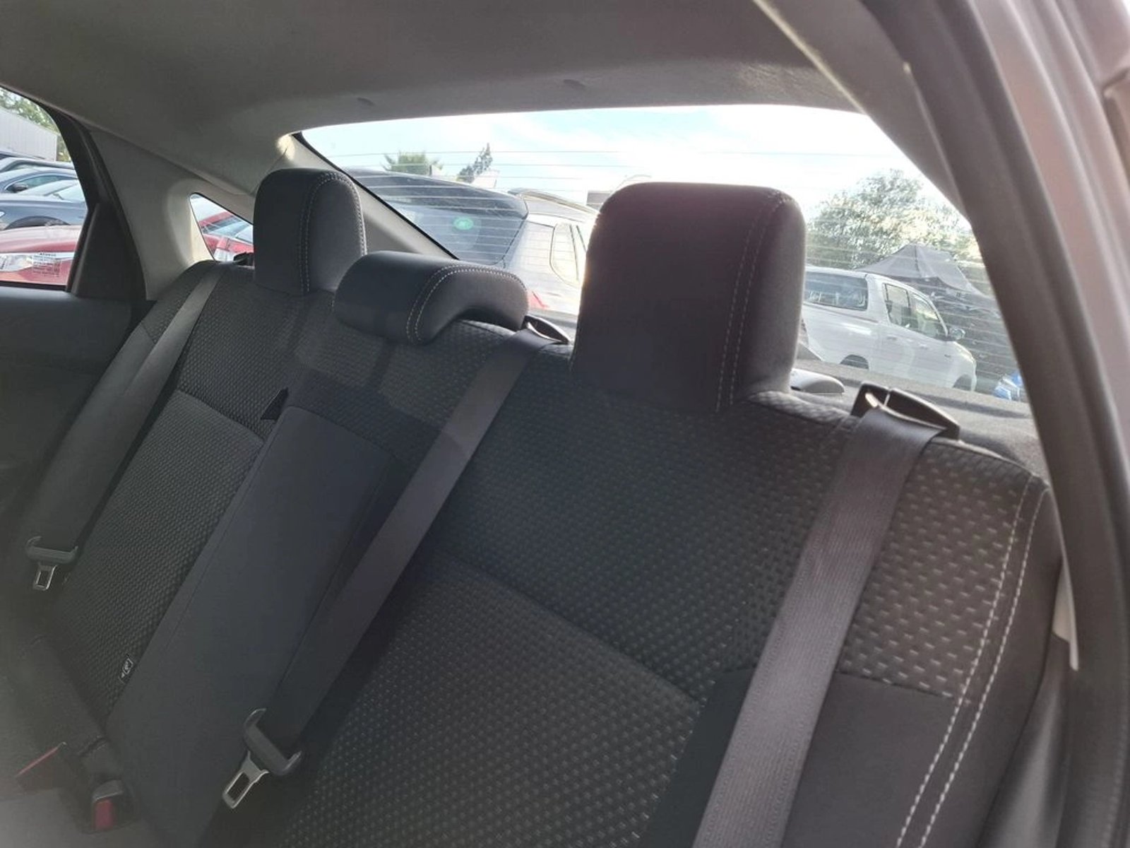 TOYOTA YARIS 1.5 E MT 2024 - Imagen 20 de 20