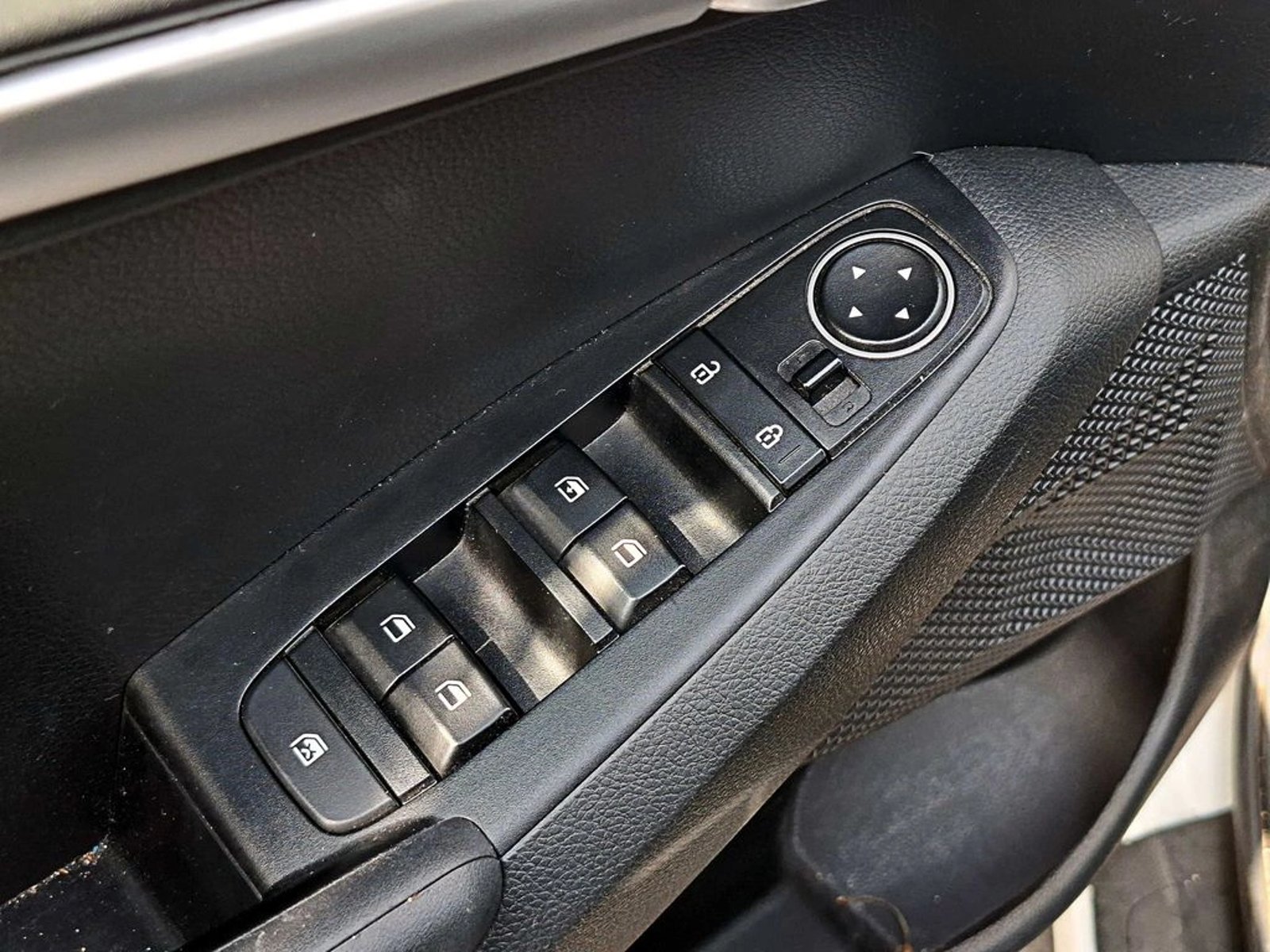 Kia SELTOS 1.6 EX AT 2023 - Imagen 8 de 16