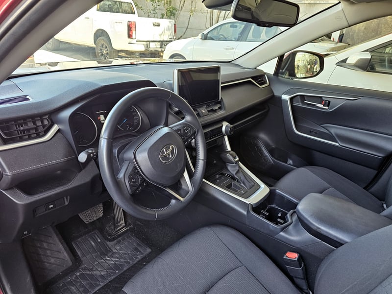 Toyota RAV4 2.5 XLE HV AT HIBRIDO 2024 - Imagen 13 de 20