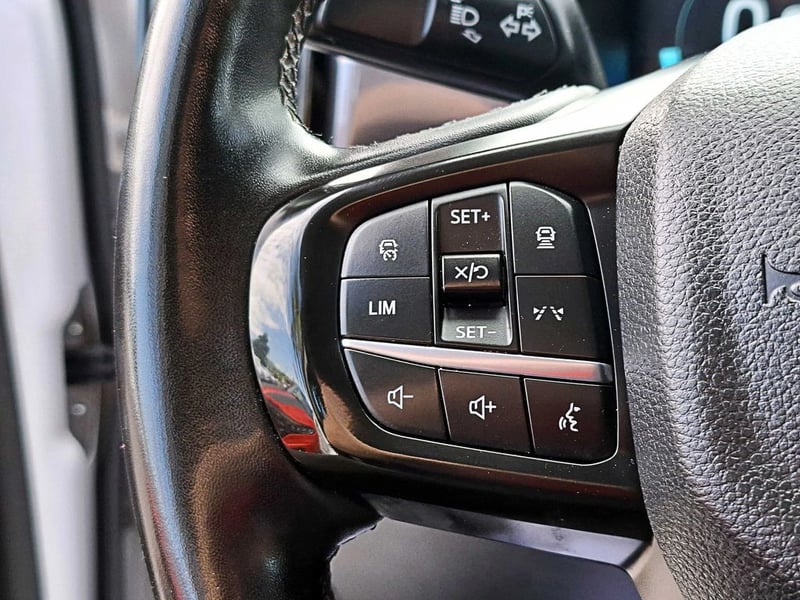 Ford RANGER 3.0 LIMITED AT 4X4 DIESEL 2024 - Imagen 13 de 17