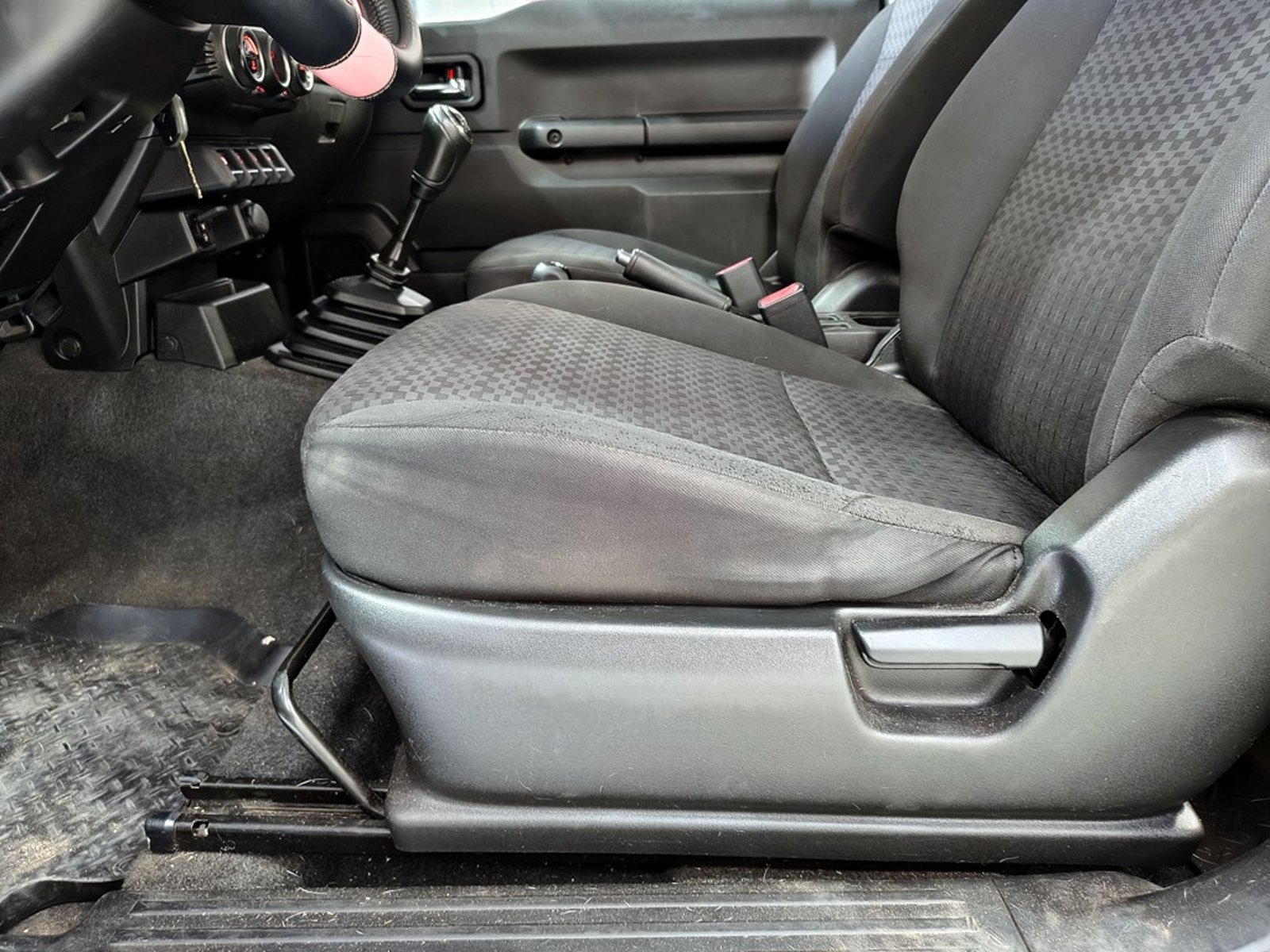 Suzuki JIMNY GLX 1.5 4X4 2020 - Imagen 9 de 19