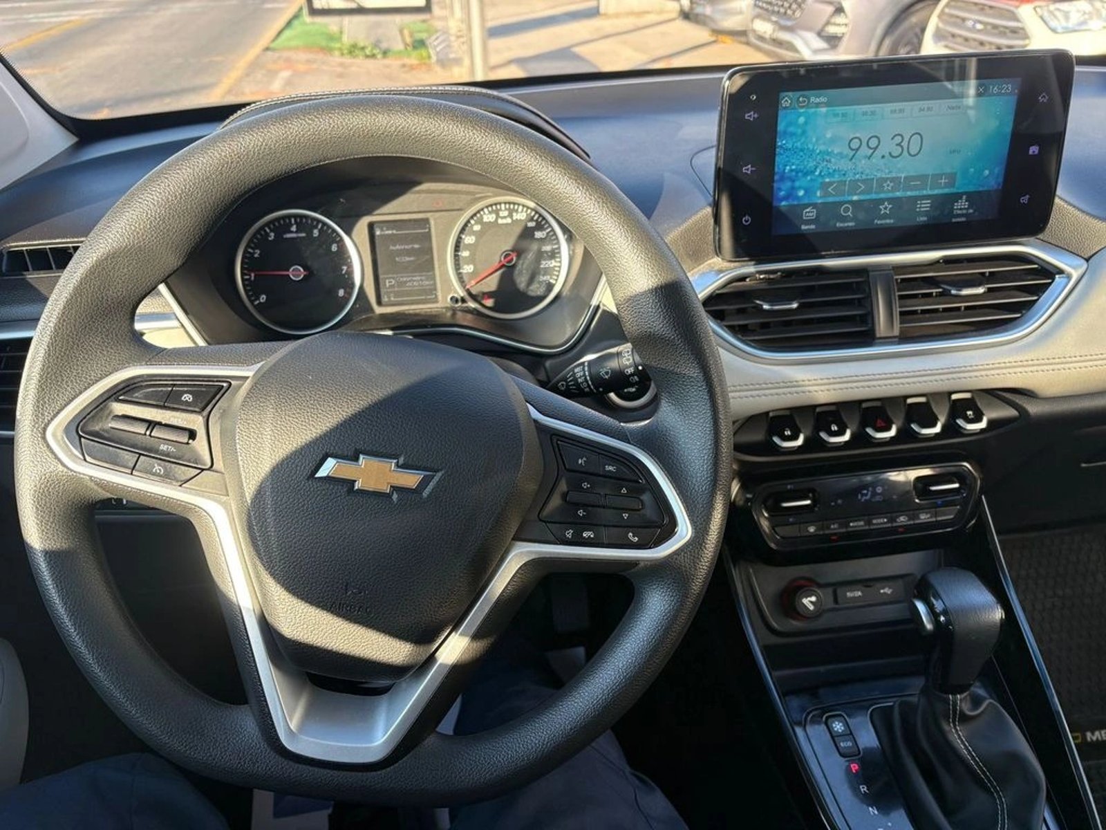 Chevrolet CAPTIVA 1.5T LT FWD CVT AT 5P 2022 - Imagen 7 de 11