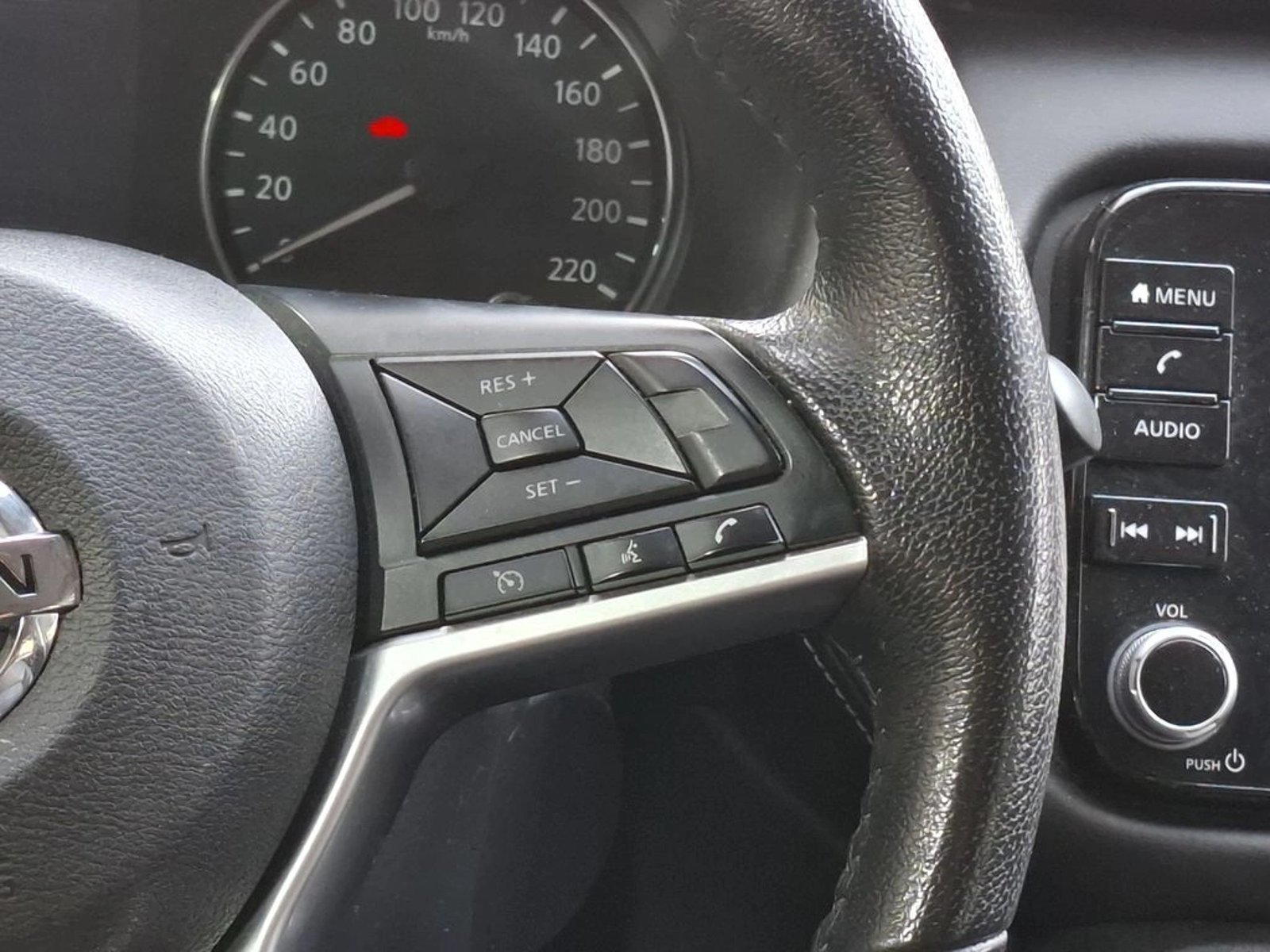 NISSAN KICKS 1.6 EXCLUSIVE 4X2 AT 5P 2021 - Imagen 15 de 20