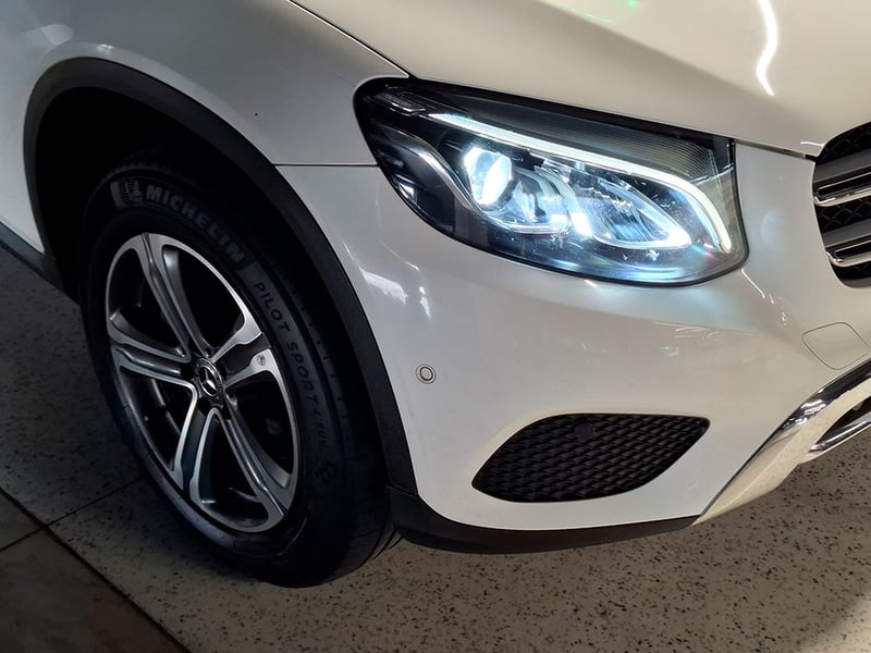 Mercedes-Benz 220 2.1 D DIESEL 4WD AT 5P 2020 - Imagen 8 de 20