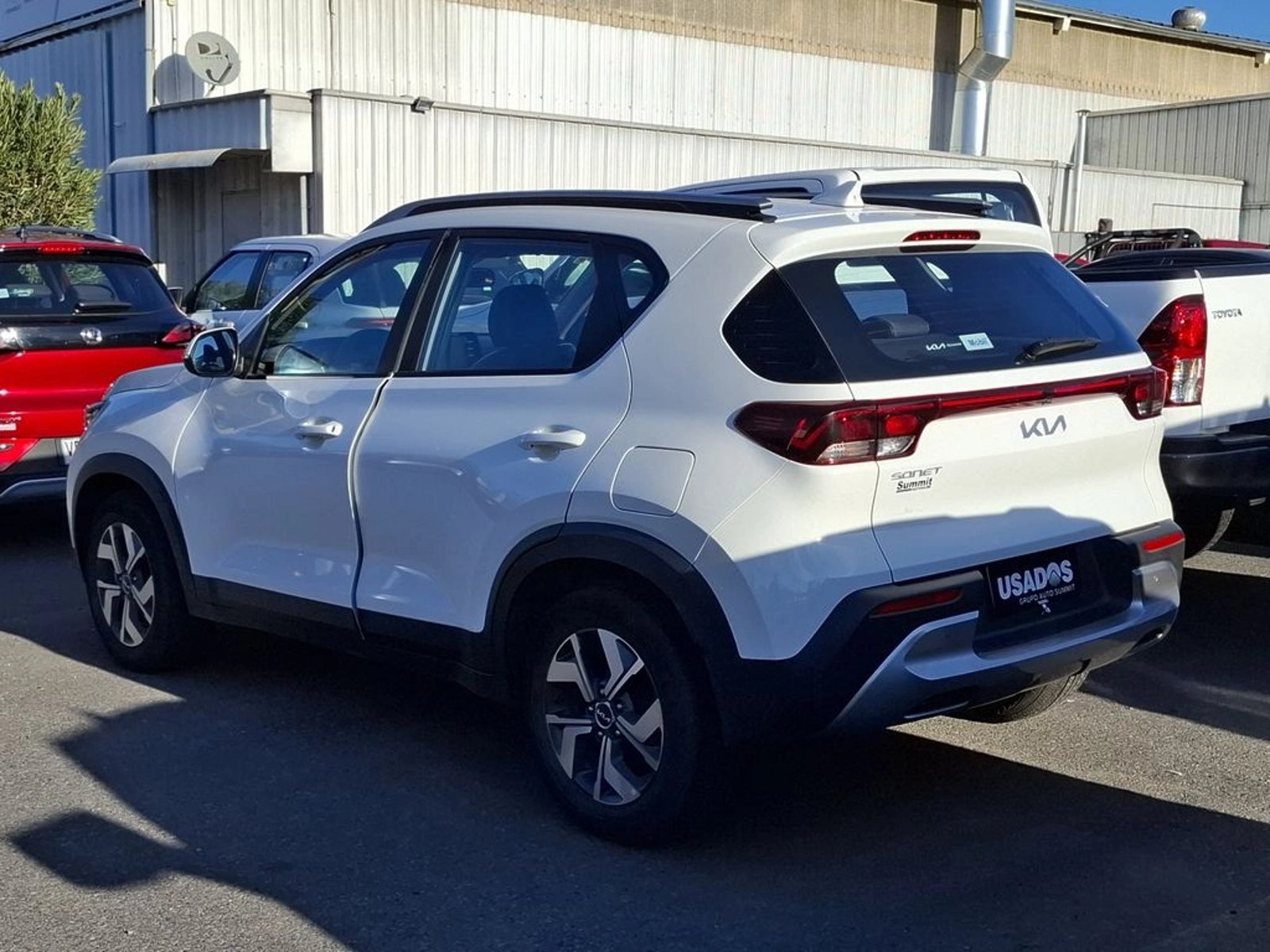 Kia SONET 1.5 EX 4X2 RI 6MT 5P 2024 - Imagen 7 de 20