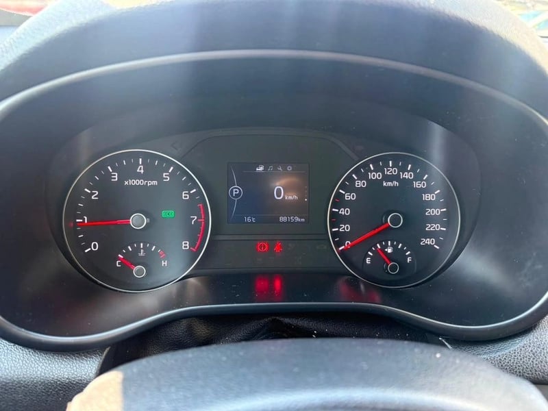 Kia SPORTAGE LX 2.0 AUT 2018 - Imagen 8 de 10