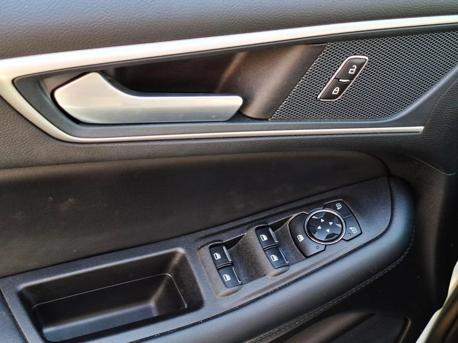 Ford EDGE SEL 2.7 2024 - Imagen 12 de 20