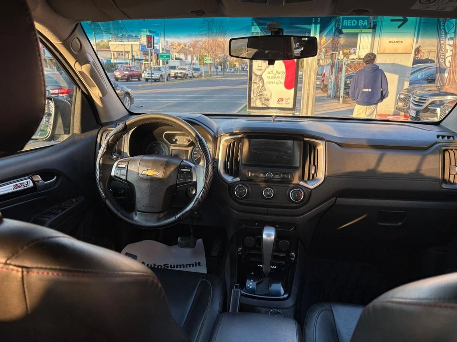 Chevrolet COLORADO 2.8 CTDI 4X4 LT AT 4P 2023 - Imagen 8 de 10