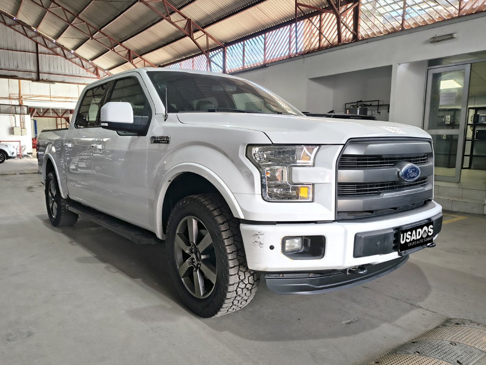 Ford F-150 5.0 LARIAT 2017 - Foto 3 de 20
