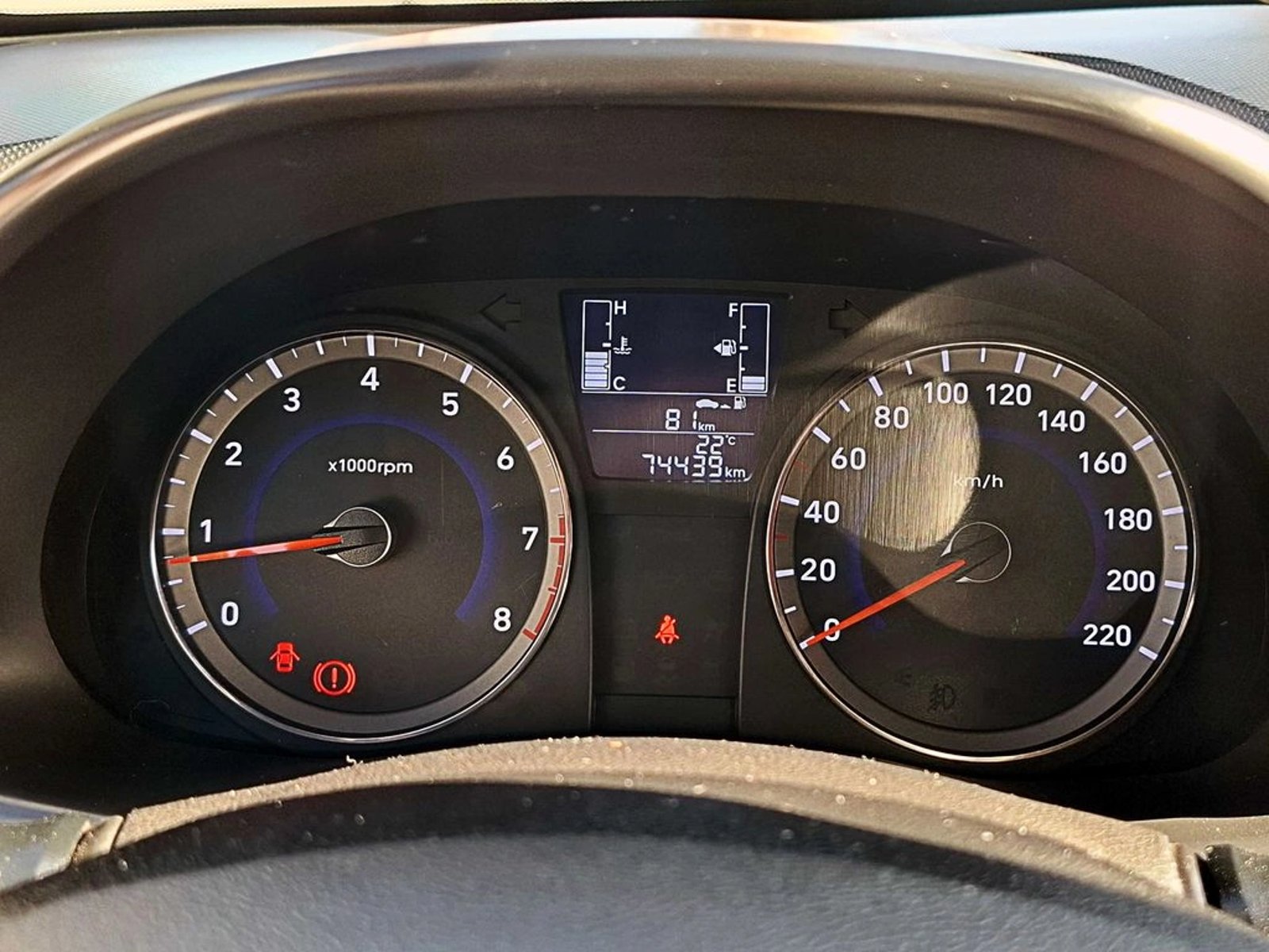 HYUNDAI ACCENT 1.4 GL MT 4X2 2018 - Imagen 13 de 17