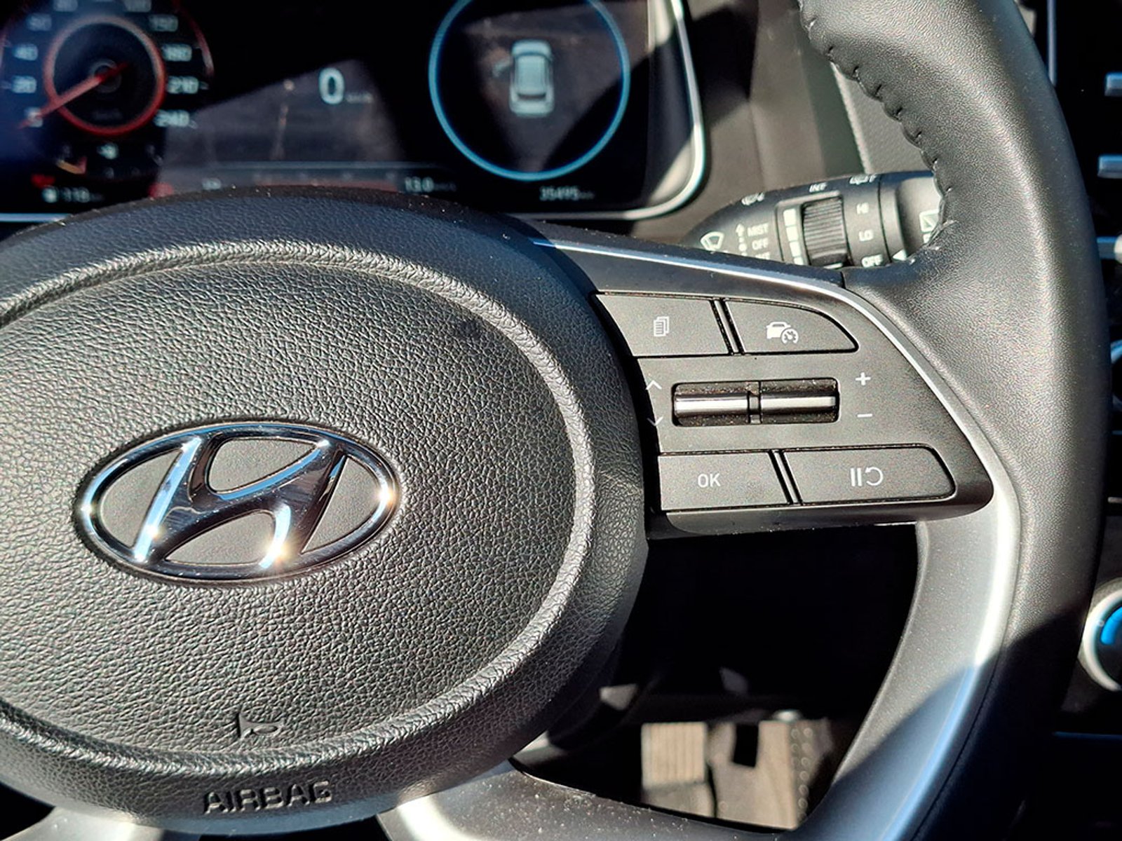 Hyundai CRETA 1.5 SU2ID DESIGN MT 2024 - Imagen 13 de 20