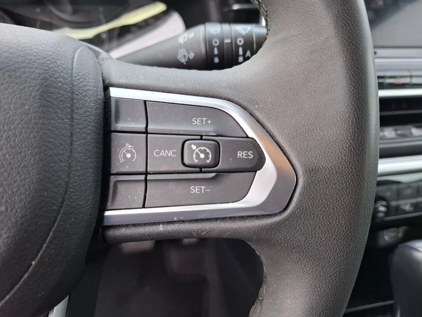 JEEP COMPASS 1.3 LIMITED AT 2022 - Imagen 16 de 20