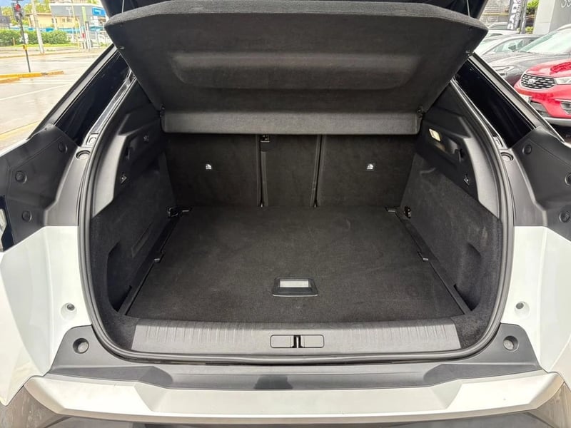 Peugeot 3008 GT 1.2 AUT 2025 - Imagen 11 de 12