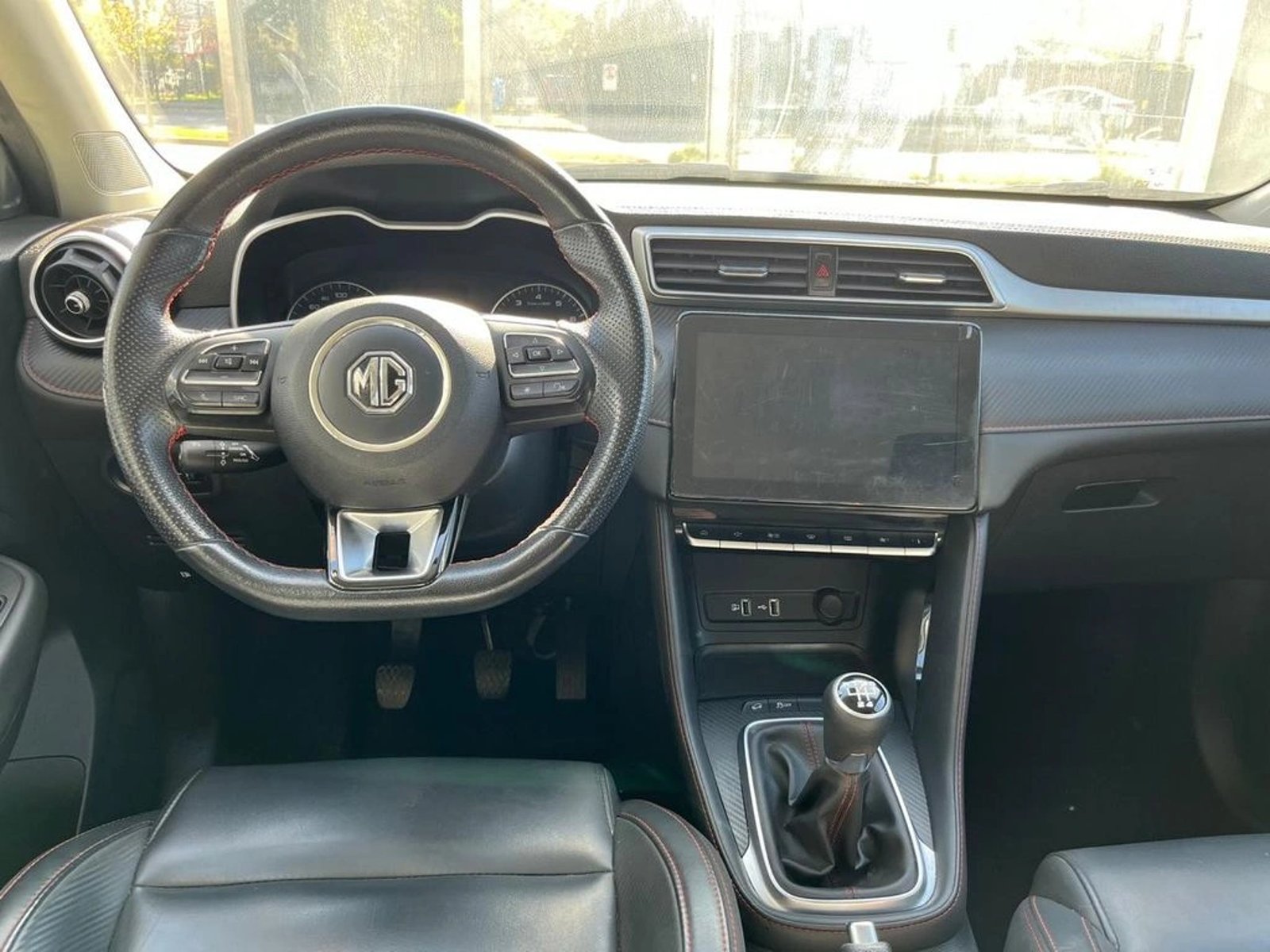 MG ZX 1.5 COM MT 2022 - Imagen 8 de 9