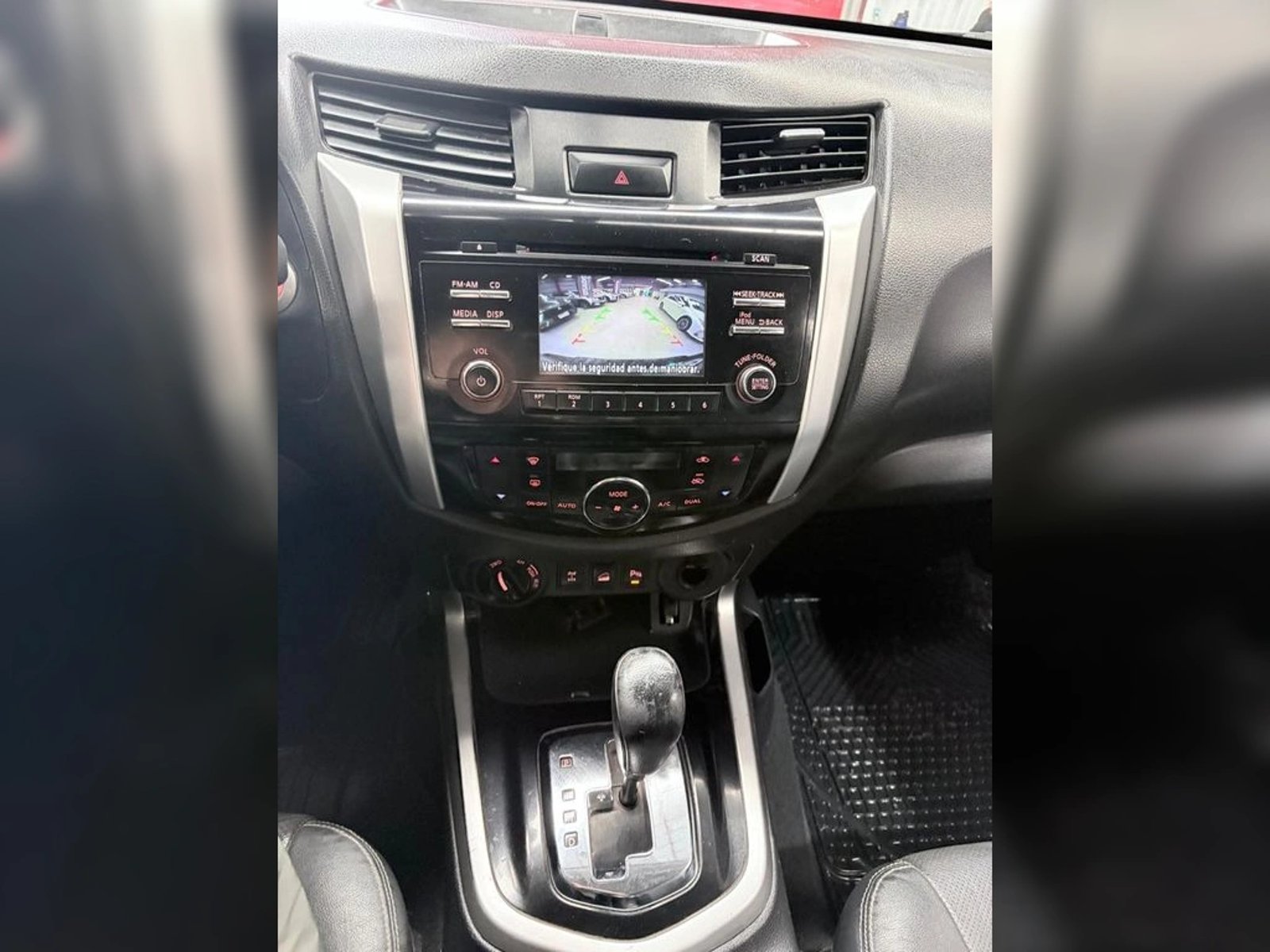 NISSAN NP300 2.3 XGEAR DIESEL 4WD DOB.CAB. AT 4P 2019 - Imagen 13 de 14