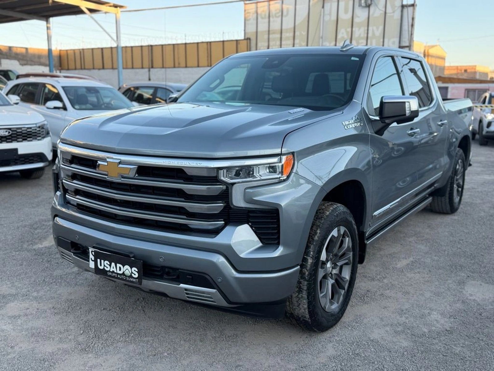 Chevrolet SILVERADO 3.0 HIGH COUNTRY 2023 - Foto 2 de 20