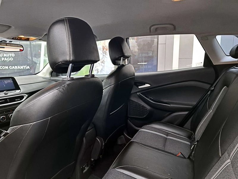 Chevrolet TRACKER 1.2 LTZ P MT 2022 - Imagen 12 de 17
