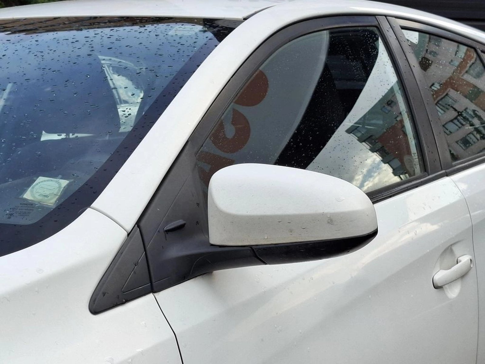 Toyota YARIS 1.5 2016 - Foto 3 de 20