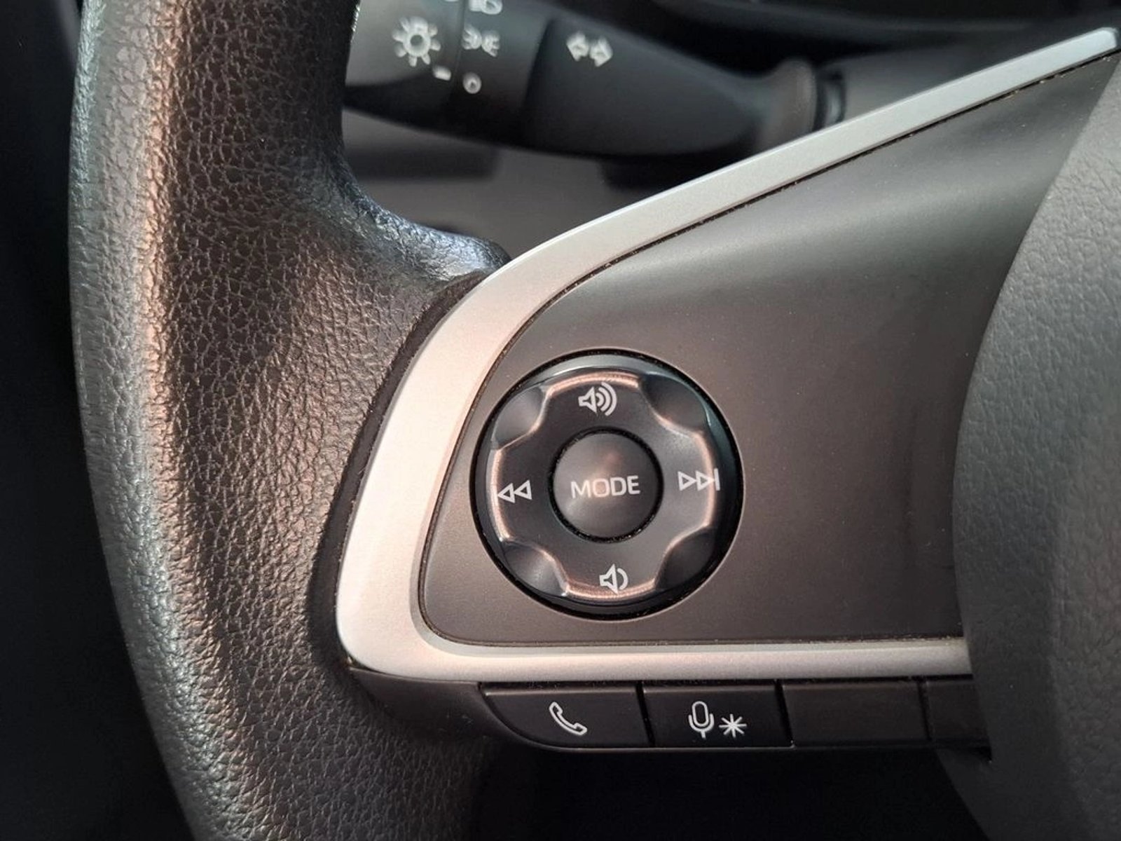 Toyota RAIZE 1.2 E 4X2 AT 5P 2023 - Imagen 12 de 15