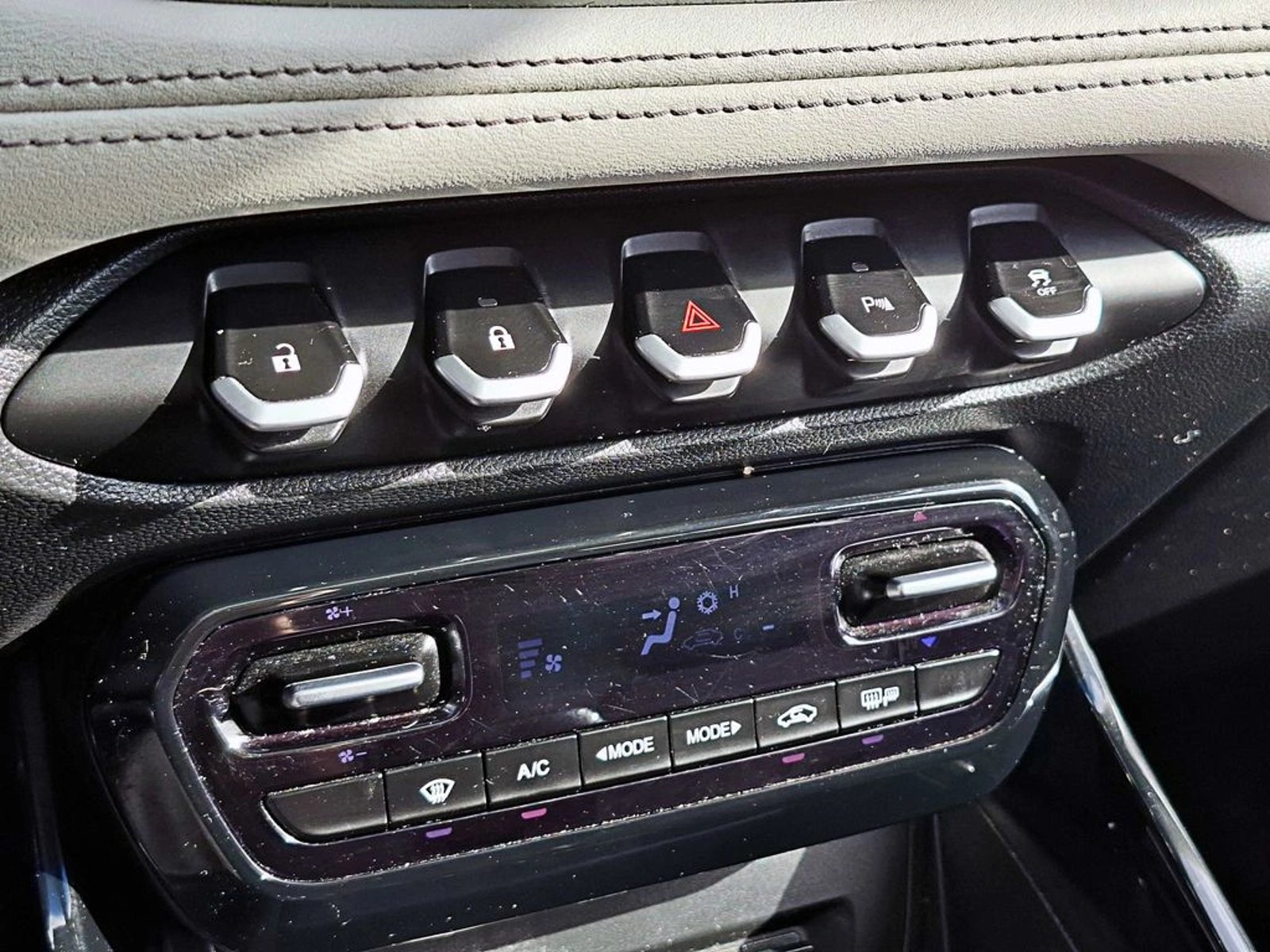 CHEVROLET CAPTIVA PREMIER 1.5 AUT 2023 - Imagen 18 de 19