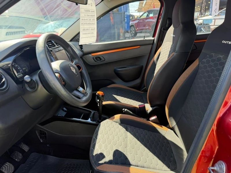 Renault KWID 1.0 LIFE 4X2 HB MT 5P 2021 - Imagen 9 de 13