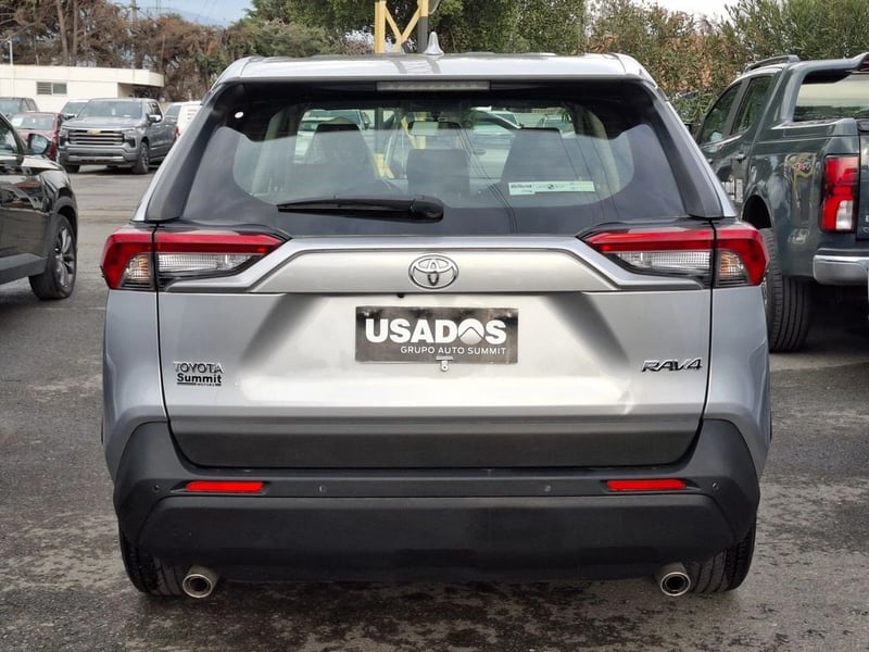 Toyota RAV4 LE 2.0 2024 - Imagen 7 de 20