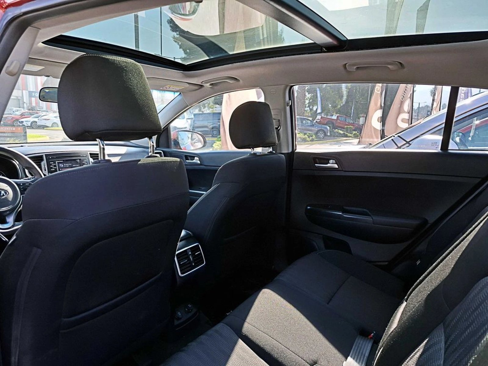 Kia SPORTAGE LX 2.0L DSL 6AT 2WD 6AB 2017 - Imagen 10 de 16