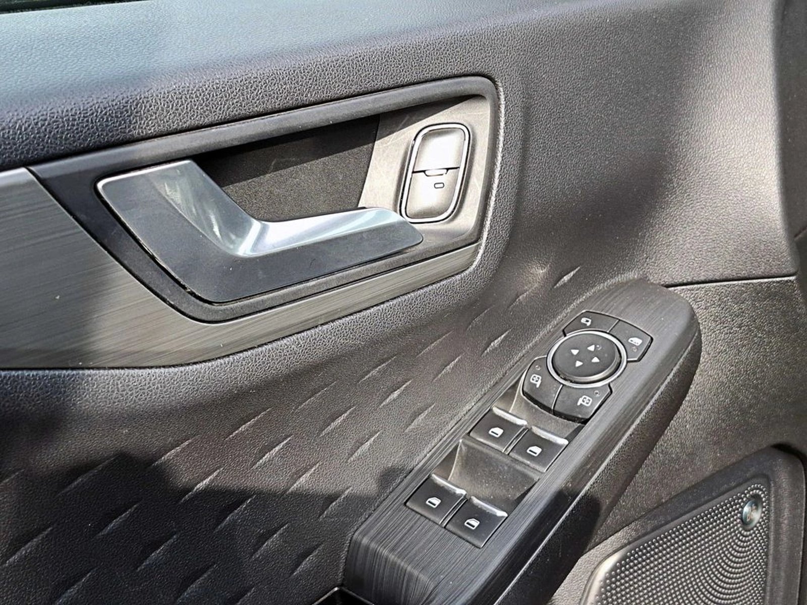 FORD ESCAPE TITANIUM AWD 2.0 SE AT 5P 2021 - Imagen 10 de 20