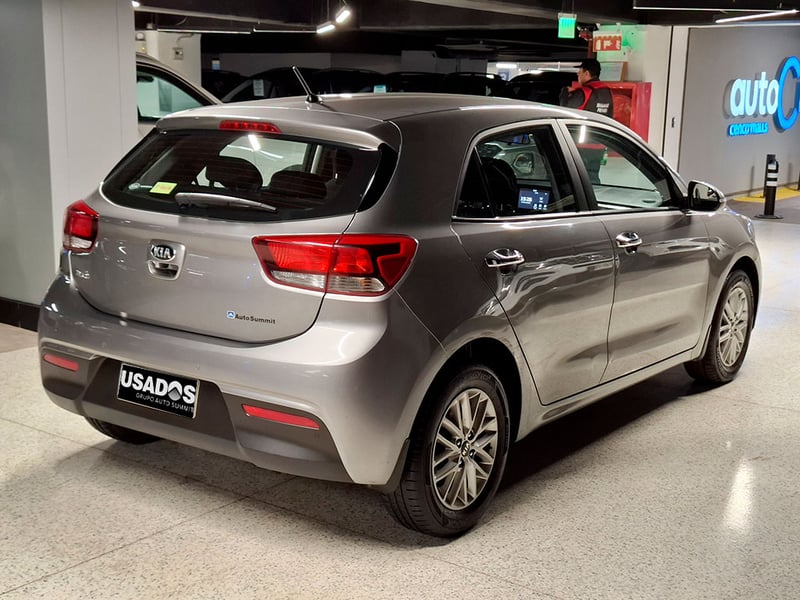 Kia RIO 5 1.4L AT 2021 - Imagen 7 de 20