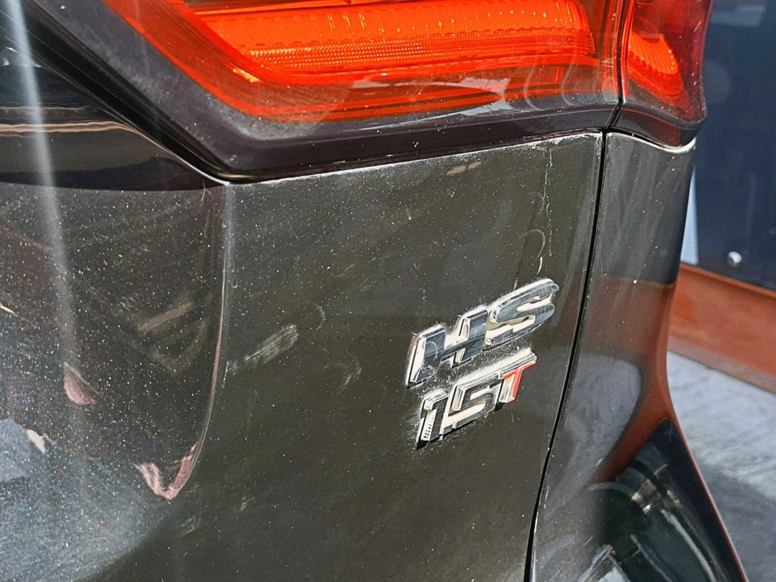 MG HS 1.5 DLX MT 2023 - Imagen 7 de 17