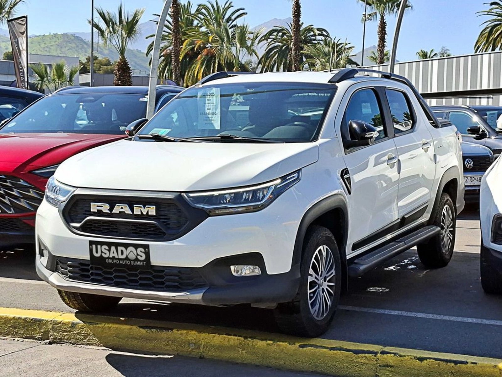 RAM 700 1.3 LONGHORN AUT 2024 - Foto 2 de 19