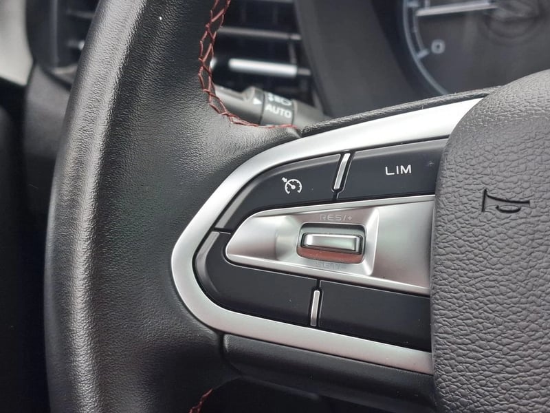 Geely GX3 PRO 1.5 GB 4X2 MT 5P 2025 - Imagen 12 de 17