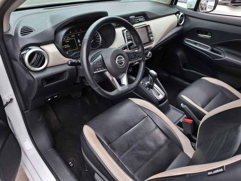 Nissan VERSA 1.6 EXCLUSIVE CVT 2022 - Imagen 14 de 20
