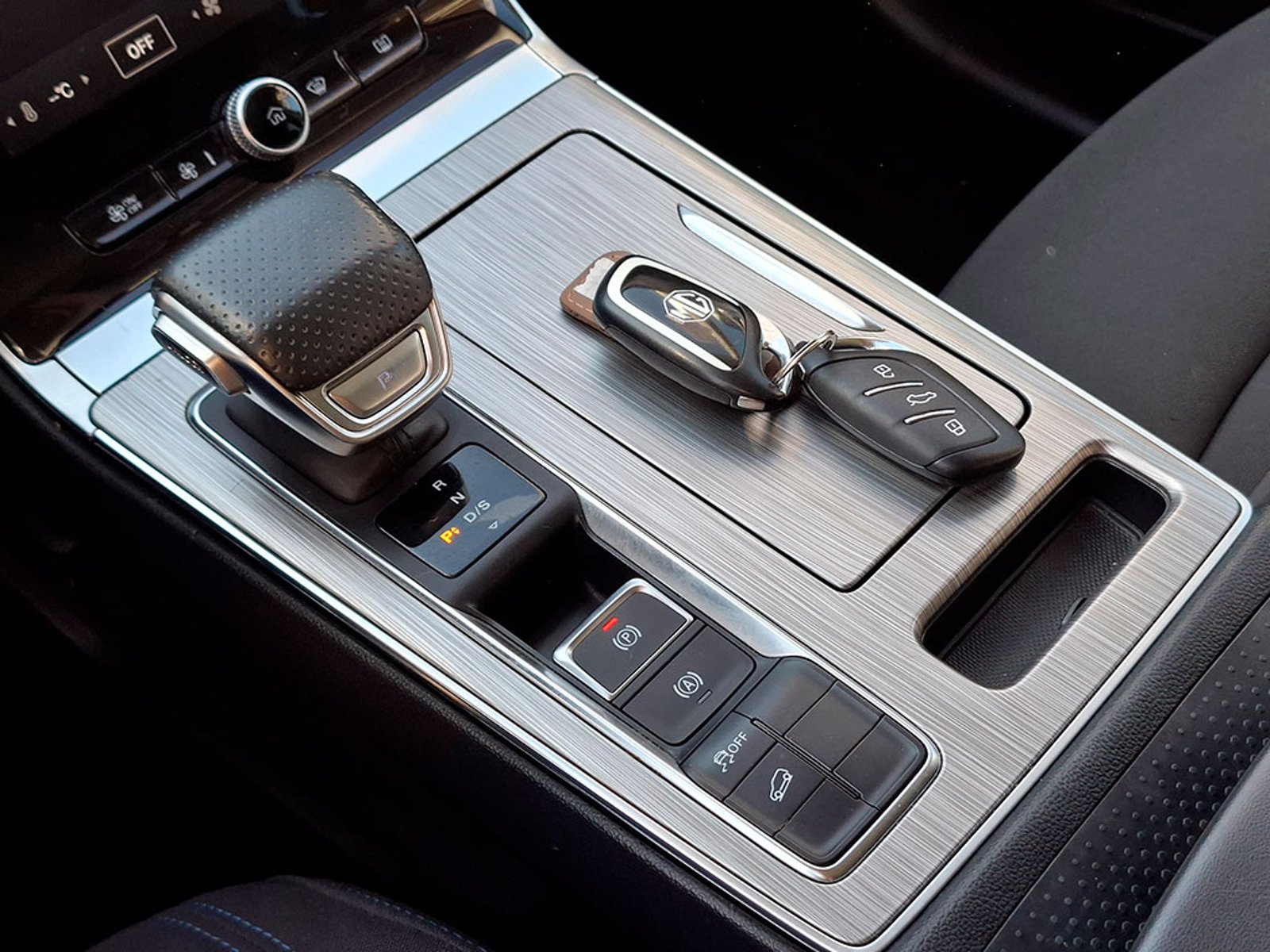 MG RX5 1.5T COM 2024 - Imagen 18 de 20