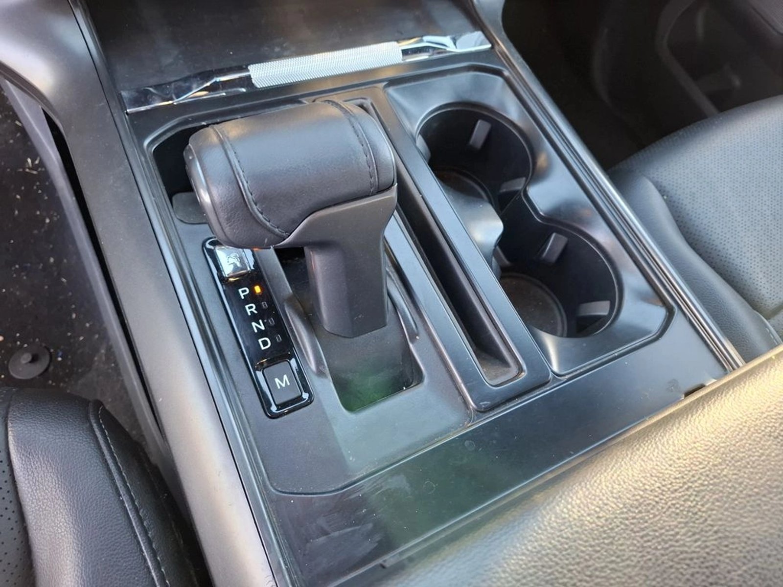 Ford F-150 LARIAT BLACK 4X4 5.0 2025 - Imagen 19 de 20