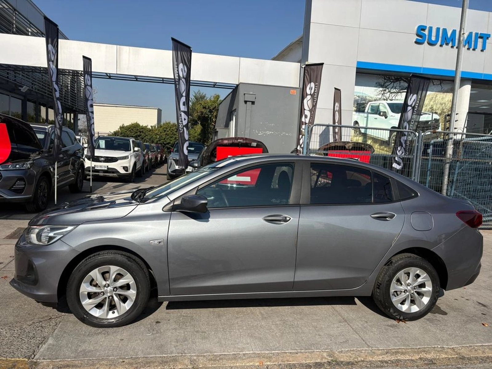 Chevrolet ONIX 1.0T LT 4X2 MT 4P 2022 - Foto 4 de 12
