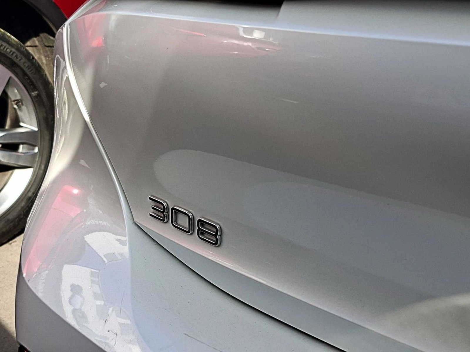 Peugeot 308 1.5 ALLURE PACK BLUEHDI 130 AT 2023 - Imagen 7 de 17