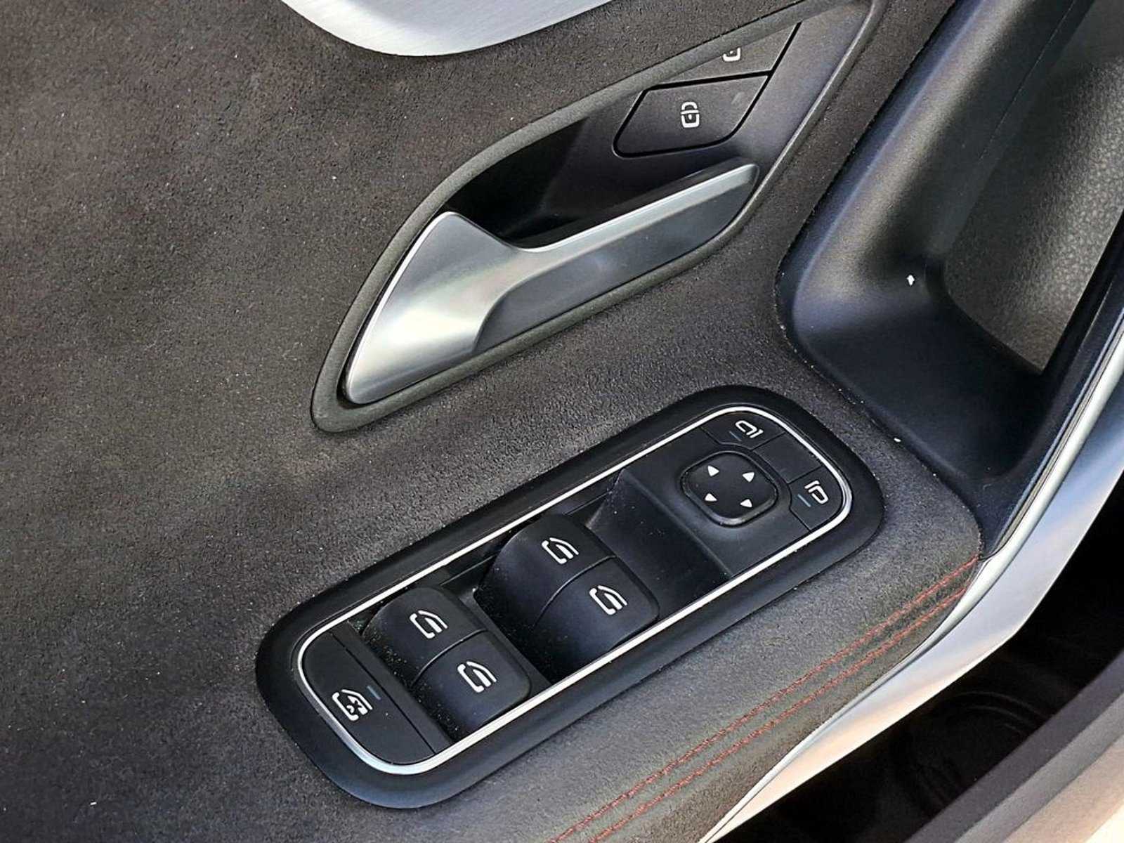 MERCEDES-BENZ A 250 2.0 SPORT AT 2019 - Imagen 9 de 18