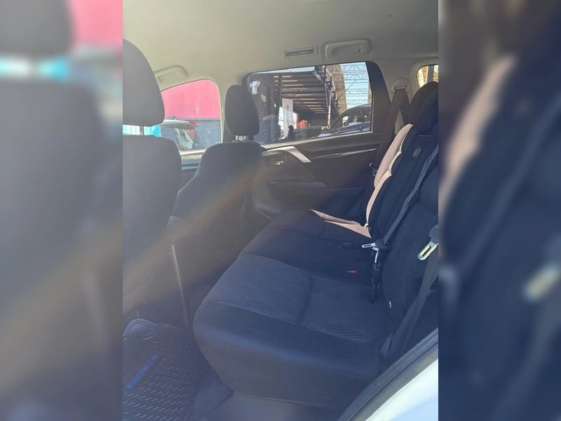 Mitsubishi MONTERO SPORT 2.4 4X2 DIESEL 2019 - Imagen 8 de 9
