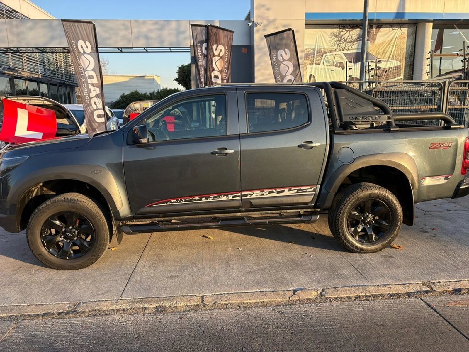 Chevrolet COLORADO 2.8 CTDI 4X4 LT AT 4P 2023 - Foto 4 de 10
