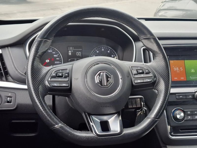 MG RX5 1.5T STD 2WD MT 5P 2023 - Imagen 11 de 16