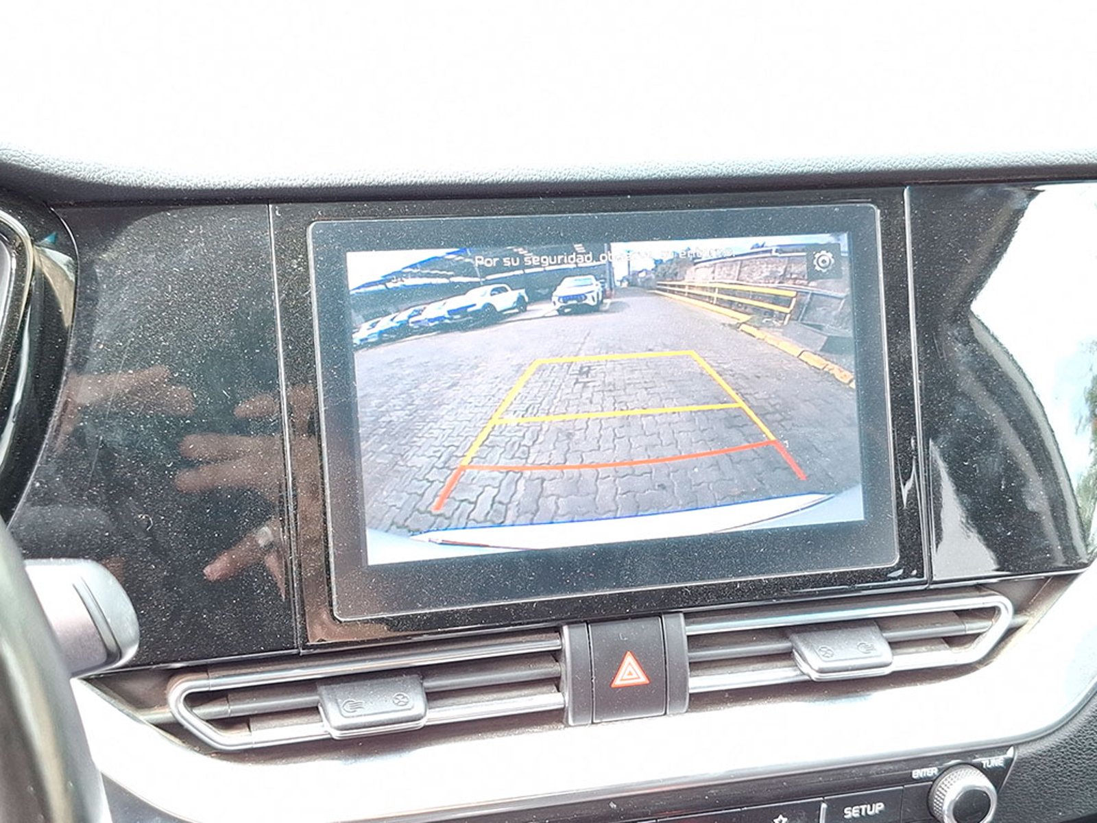 Kia NIRO 1.6 AT 2023 - Imagen 16 de 20