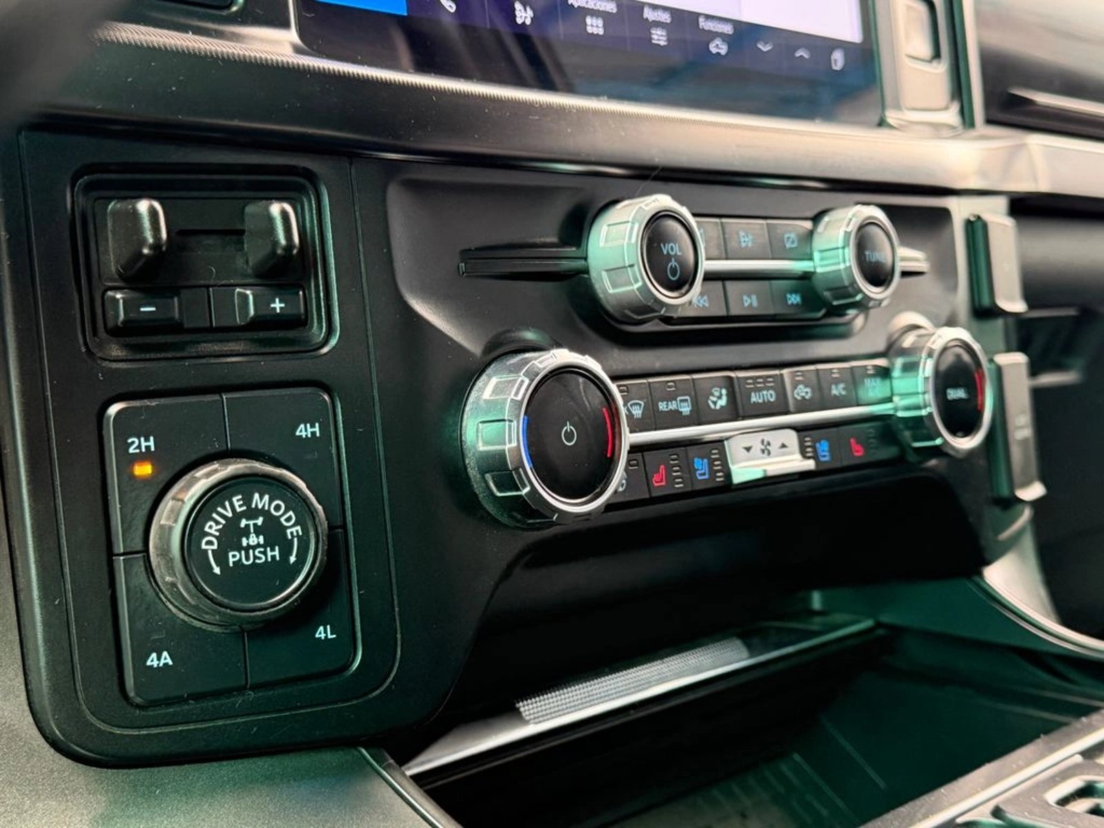 Ford F-150 5.0 LARIAT BLACK CC 4X4 DOB. CAB. AT 4P 2025 - Imagen 20 de 20