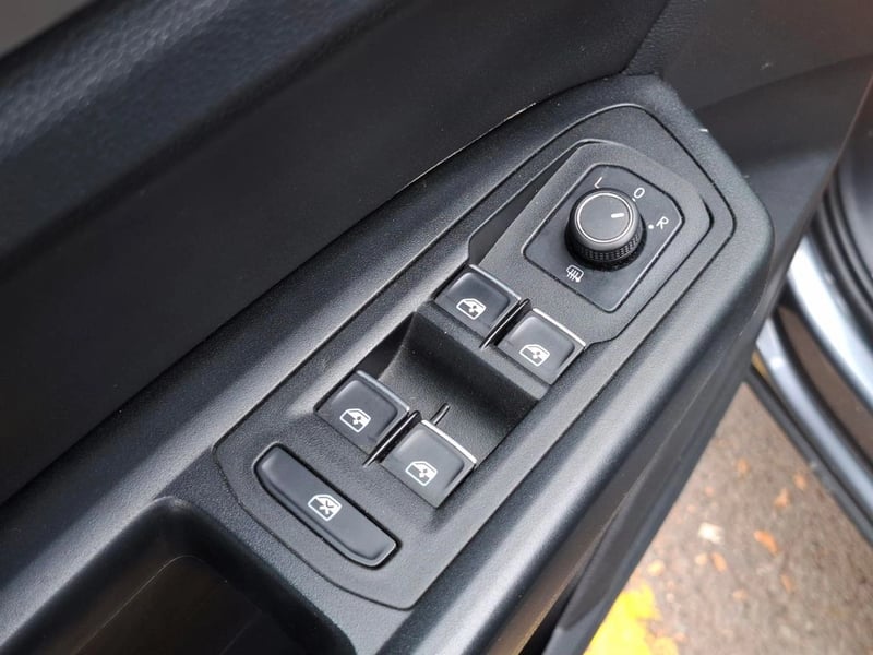 Volkswagen ATLAS 3.6 FSI TRENDLINE 4MOTION 4X4 276HP AT 5P 2019 - Imagen 13 de 20
